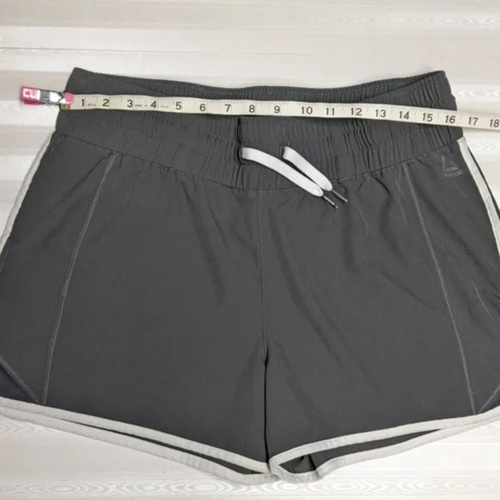 Reebok Athletic Shorts Women XXL Elastic Waist Zip Pocket Running Gray XX-Large